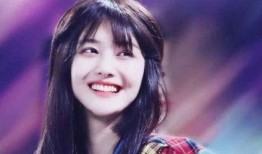 娱乐圈吃瓜七七是谁啊,娱乐圈神秘人物“吃瓜七七”揭秘